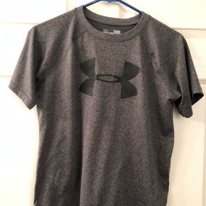 Under Armour boys tshirts